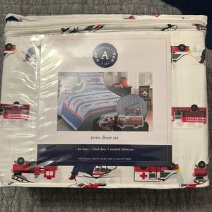 NWOT Emergency Vehicle Twin Sheet Set